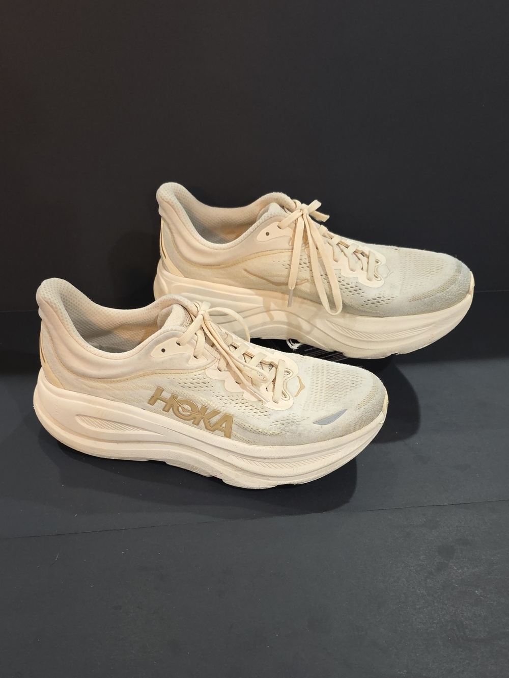 HOKA Bondi 9 Women's Cream/Beige Cushioned Running Sneakers Size 10